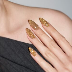 Caviar – gelinis lakas 7 ml - Image 6